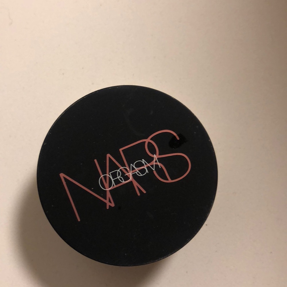 NARS orgasm illuminating loose powder